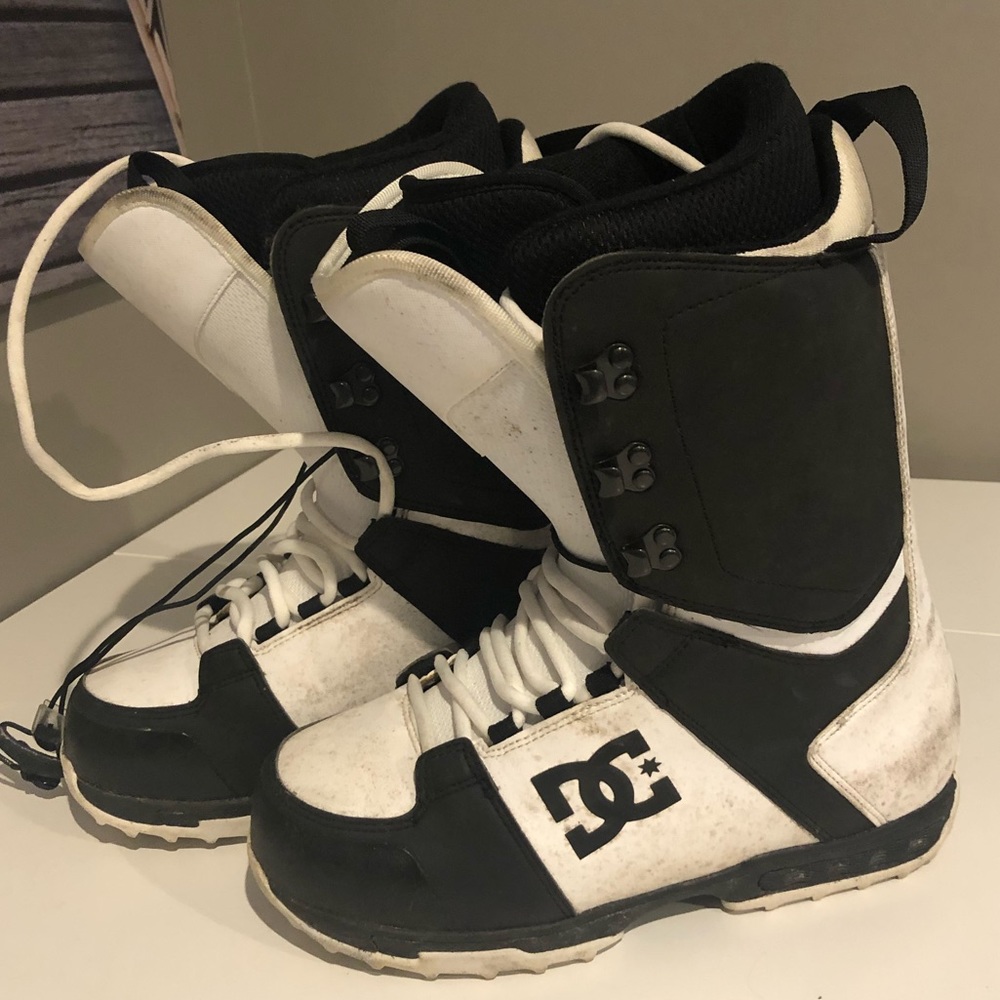 DC Rogan 2010 Men’s Snowboard Boot